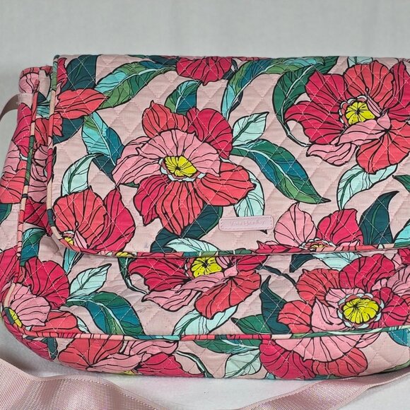 🌸 Vera Bradley Floral Business Bag — Pink Power & Function! 🌸 - Picture 2 of 15